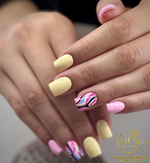 Nails & Spa Menomonee Falls, WI 53051
